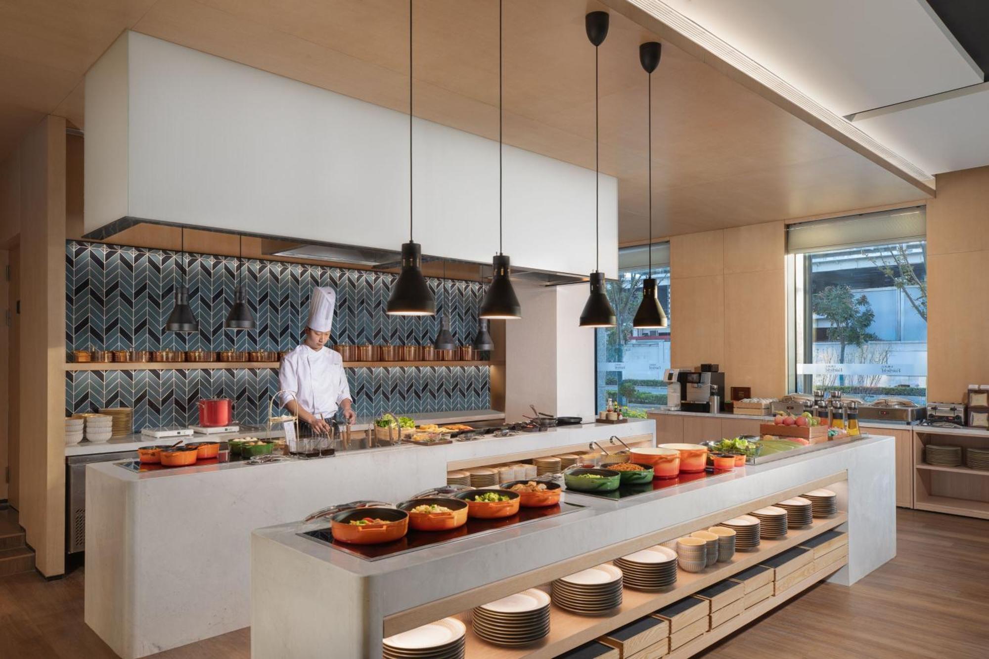 Fairfield By Marriott Lingang Special Area Hotel