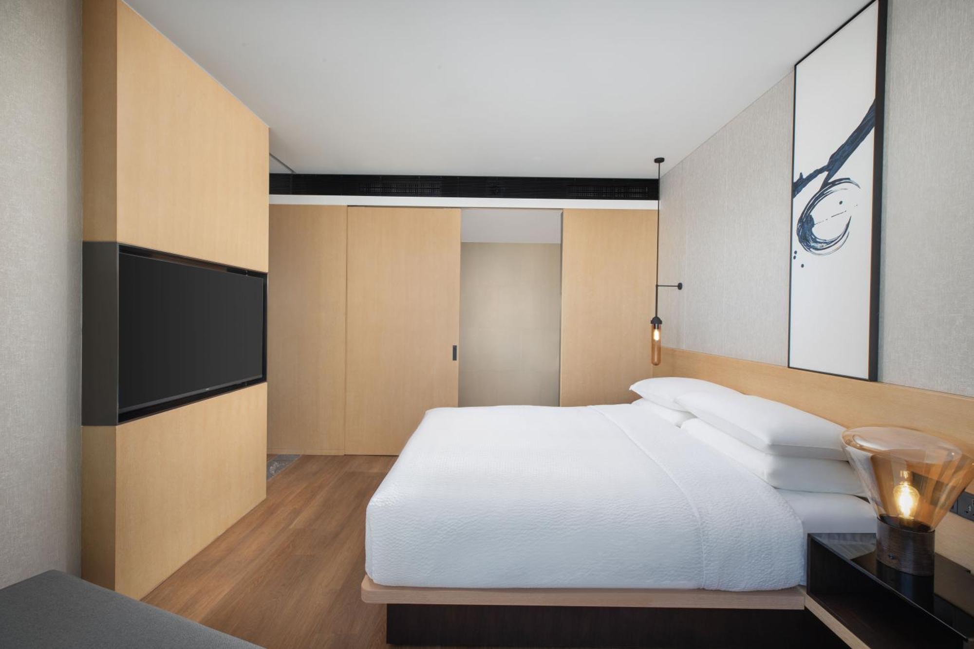 Fairfield By Marriott Lingang Special Area Hotel