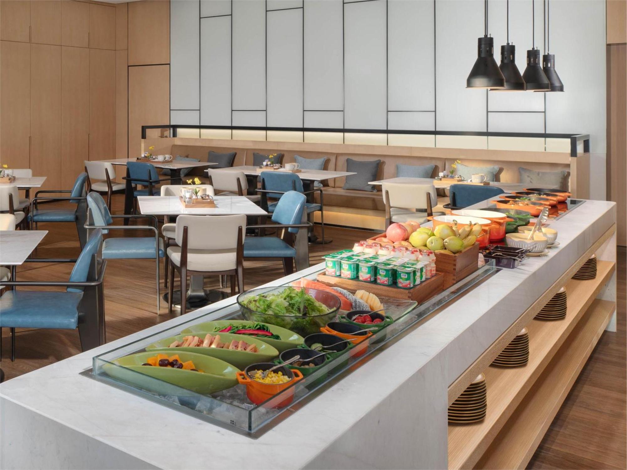 Fairfield By Marriott Lingang Special Area Hotel